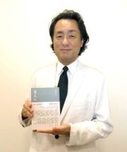 「翔んで埼玉」は「宝塚風」で“埼玉ディス”を架空化　名人物デザイナー明かす名作の裏側【前編】