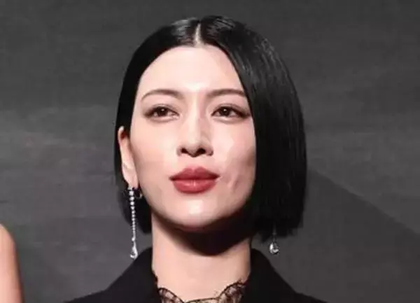 タトゥー反響の三吉彩花「想像以上の反響」に驚き　「私の人生、受けてきた傷の全て」を共有は難しい、と
