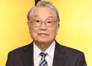 89歳伊東四朗　近影に大御所そろい踏み　笑福亭鶴瓶が公開「元気でまだまだ面白い」　三宅裕司と238歳豪華3ショにSNS興奮「お変わりありませんね」「肌ツヤ良くて」