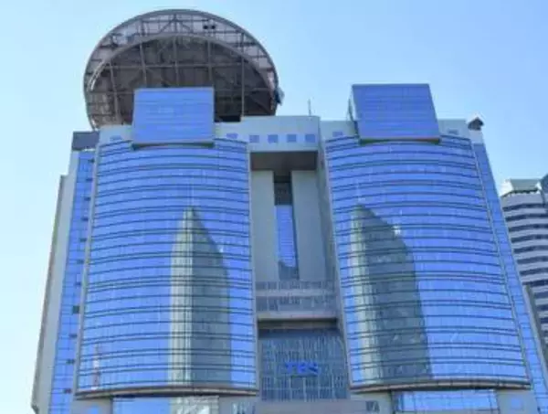 「誰か一瞬分からなかった」TV久々登場金スマメンバー　豪邸公開に有吉「すげぇ！」荒川「お城みたい」驚愕