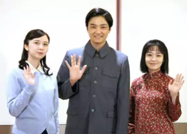 奈緒＆上白石萌歌　一気に仲良し「いつも光のよう」「響き合ってしまった」　舞台「大地の子」開幕