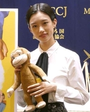 河合優実　「I’m　very　happy」ハキハキ英語であいさつ　外国特派員協会記者会見
