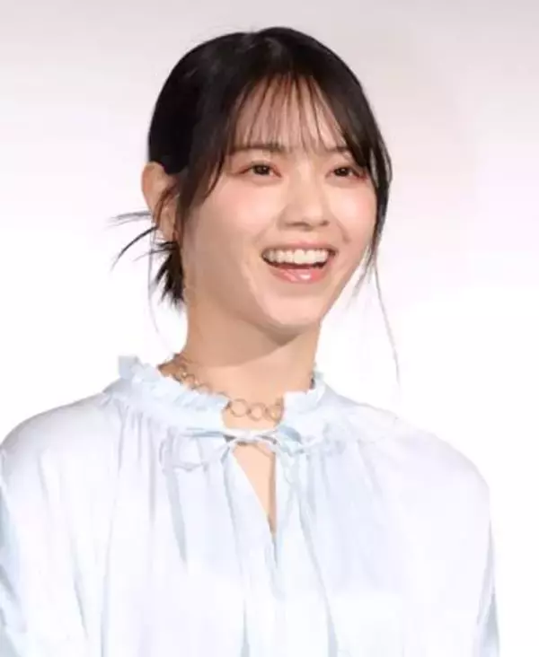 西野七瀬　圧倒的な透明感！水色ドレスに会場うっとり　思い出の大冒険も告白「野生のウミガメに…」