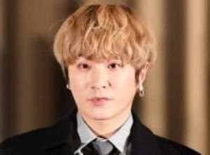 セカオワFukase激変！赤髪姿に「hideさんみたい」「惚れちゃう」「カッコイイ」年末にソロアルバム発売