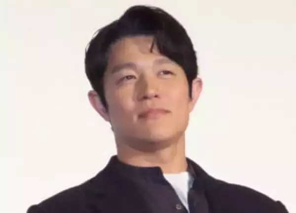 【リブート】鈴木亮平の予告通り…名探偵がまさかの再登場　泥だらけの顔にネット仰天「人形かと思ってた」