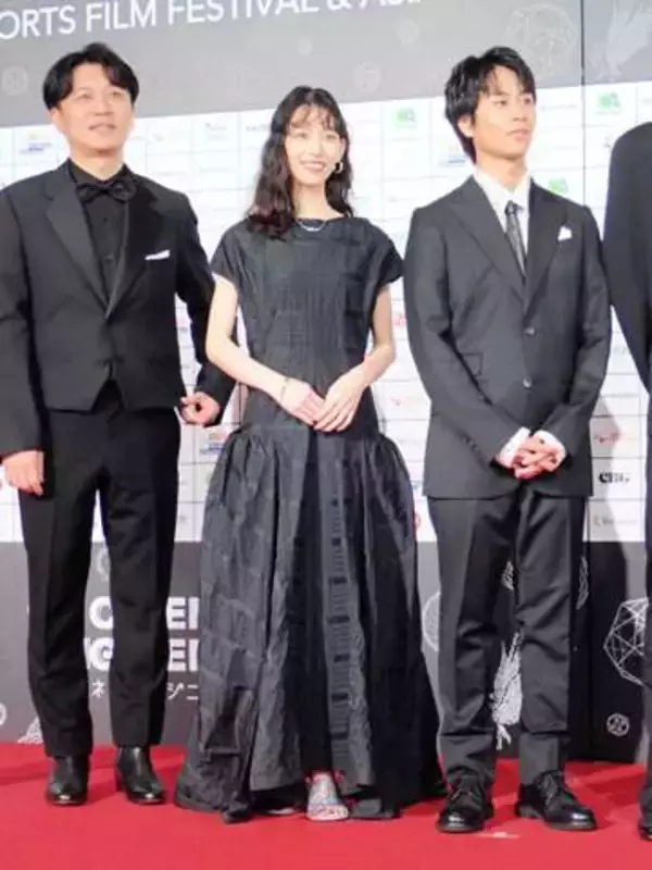 森川葵　リバーシブルのロングドレスで高輪ゲートウェイに降臨！「後ろを前にしても着ることができるんですよ」　高比良くるま監督を絶賛「すごく分かりやすくていい監督」