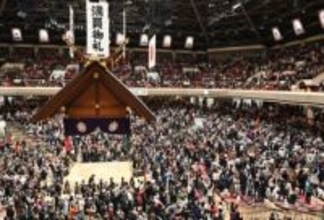 いたんですか！大相撲初場所に大物女優が夫婦でボックス席に「大いに楽しめました！」　五月場所も約束