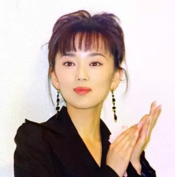 TVから消えた美人女優51歳　エルメスのバーキン手に高級車「セレブでおしゃれ」「かっけぇ♥」20代から変わらぬ上品美貌の葉月里緒奈が衝撃すぎる
