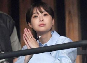 PTSD公表の元フジ渡邊渚アナ「ずっと調子が落ちて引きこもり」セレブなプールでくつろぐタイ旅思い出を公開「起き上がるのもしんどい」ので、と