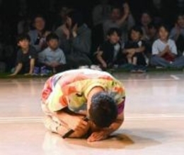 もう中学生　段ボールの指輪でプロポーズ「最後に紙に『結婚してください』って」結婚祝福には土下座で感謝　