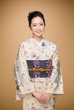 羽山みずき　新曲「お湯割りで」が初のオリコン演歌・歌謡曲ランキングで1位を獲得