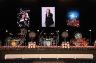 LUNA　SEA真矢さん　お別れの会に1000人　祭壇にドラム3台、懐かしの姿が