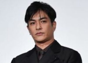 北村一輝「品川駅でまさかの自分だらけ。」　珍状況で自撮り「2026年もますます格好いい」