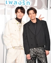 Snow　Man向井康二　アドリブだった！森崎ウィンとのキスシーン「あのつぶらな瞳がかわいかった」