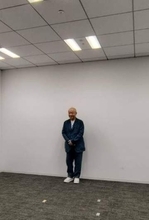 もう71歳！？　久々にイベント現れた大物落語家　最新姿に驚き　若っ！まだまだ金髪が尖がってた　今こんな感じか　小朝に驚き