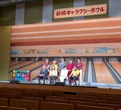 えっ、雰囲気一変　黒髪イメージ強い名優　綺麗なロマンスグレー髪で会見に現る　近年も朝ドラなど出演も、もう71歳なのか！？