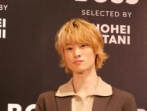 窪塚愛流　父・洋介をほうふつとさせる金髪姿で登場！「冷蔵庫が友達のサインだらけ」と“愛流流”エピソードを明かす