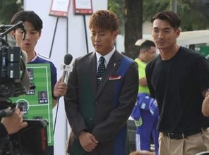 「寝起きから可愛すぎ♥」「ご主人幸せ者」W杯で話題の元日本代表のタレント妻　3児ワンオペ中のスッピン→メイク姿が「美しい」と反響