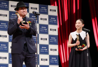 佐藤二朗　キネ旬授賞式で「今日は会場に無事に入れました」と会心のボケも不発ww　17日は警備員に止められる