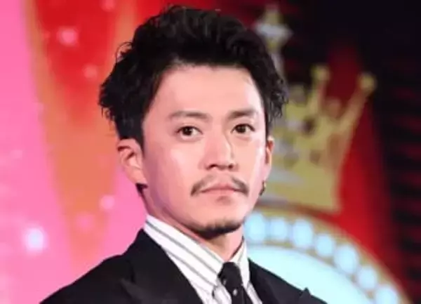 「豊臣兄弟！」出演俳優、小栗旬から「経歴から抹消」していた過去バラされる　当時の恥ずかしい写真も公開「イジり強い～！」