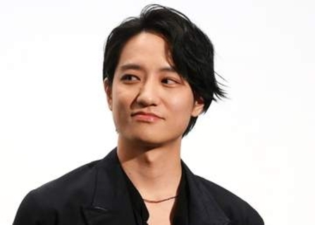 「風、薫る」やっぱりコスプレ詐欺だった…華丸＆ネットの心配的中　昼間から女性と堂々とヒモ宣言