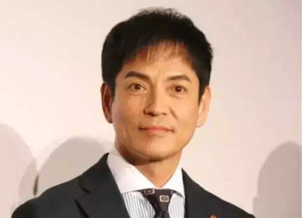 沢村一樹　愛猫の激カワショットにメロメロ！ファンも「なんていう可愛さ」「よく似合ってます！」