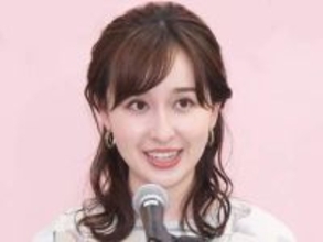 TBS宇賀神メグアナ「裏ピースをしている2歳の私」幼少期写真が反響「ROCKですね」「面影ある」