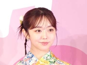 峯岸みなみ　娘とかくれんぼ中にYouTuber夫から「不意打ちキス」結婚して4年「久しぶりにドキッ」とノロケ