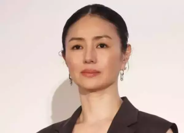 美しすぎ50代…井川遥の入浴法に感服「宿泊先にも持って行く」「その時の自分の流行りがあるんですけど」