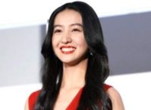 Koki，　全身ルイ・ヴィトンでモロッコへ　機内でもゴージャス　「Surrounded　by…」と英語で報告