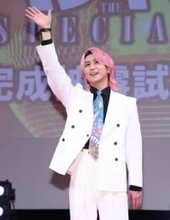 佐久間大介　元殺し屋役で驚異の役作り「家でモデルガン持ち歩いて、急に構えた」　会見にも持参→小沢仁志「職質食らったらどうするんだ！」