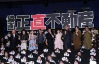 41歳・山下智久　長袖シャツインの超シンプルコーデでも圧倒的イケメン！