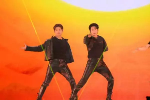 東方神起ら豪華16組集結　「SMTOWN」初上陸の福岡で熱狂呼んだ！　SUPER　JUNIOR、EXO、aespaも