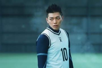 身長190cm俳優・東啓介「ブルーロック」「仮面ライダーマイス」で圧倒的強者キャラ熱演「細かな部分まで大切に」