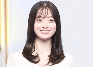 橋本環奈のXに「全力すぎて吹いた」「何やってんのww」足元エルメスも可愛すぎ　1日で78万いいね！3500万件超表示の反響に