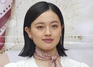 「えー！仲良しだったんだ」朝ドラ主演女優がプライベート米国旅「姉妹みたい」　お揃い小物コーデも「かわいい」