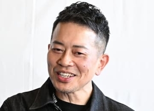 宮迫博之　高額腕時計をプレゼントされ大喜び　6月には「ウルベルク」が盗難被害