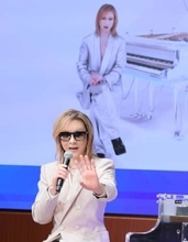 YOSHIKI　自身のAIに苦戦　話かみ合わずツッコみ「違う違う」逆に冗舌すぎて「そこは僕がしゃべる」の展開も