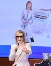 YOSHIKI　自身のAIに苦戦　話かみ合わずツッコみ「違う違う」逆に冗舌すぎて「そこは僕がしゃべる」の展開も