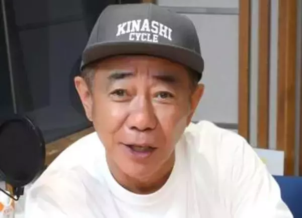 森保監督が「朝5：30にきたーー！！」　木梨憲武が2ショ投稿「ほとんど寝てないですよね？」「こんな笑顔初めて」