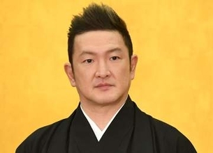 中村獅童　8歳6歳息子とハワイの名門高級ホテルで夏休み　海に面した豪華な部屋！「うわぁ～♥エモい」「胸が熱く」
