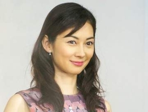 「エルメスさん全然変わらない♥」ハワイ→シンガポール移住の3児ママ女優　49歳の現在にスペイン語＆英語でも「美しい♡」