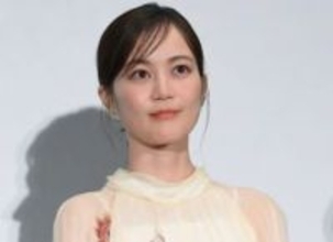 ふんわりパーマが綺麗　生田絵梨花「20代ラストイヤー、楽しみたいです」ますます素敵な女性に