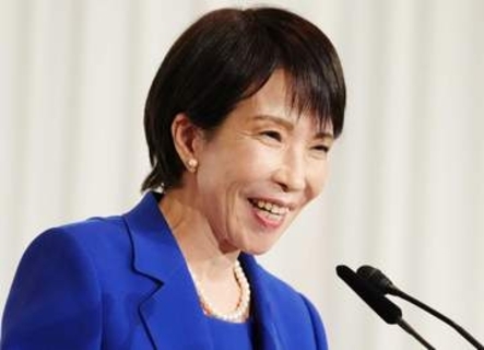 高市早苗首相にジュエリーベストドレッサー賞　表彰式に登場「首脳会談も真珠のネックレス」