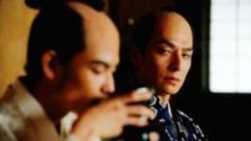 「べらぼう」最終回どっちで出る！？　狭い箱で阿波送り→孤島生活がめちゃ見たいw　生田斗真がSNSに暗～い顔の治済or十郎兵衛写真「どっち！？」と話題　最終回見てくれよなっ