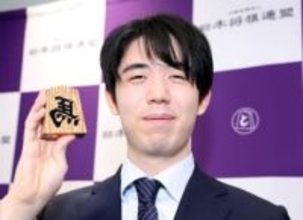 藤井聡太六冠「理想は成って『馬』になること」午年の年男として迎える26年　盤上を華麗に駆け巡る「面白い将棋を」