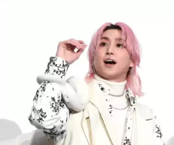 佐久間大介に共演声優あぜん「次世代のムツゴロウさん…」　まさか生き物を首に大はしゃぎ「かわいいー！」