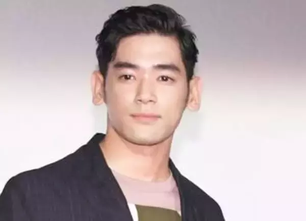 本木雅弘の遺伝子が…息子・UTAが「徹子の部屋」登場　父そっくりの姿に黒柳もしみじみ　12歳で単身スイス、仏語英語ペラペラ