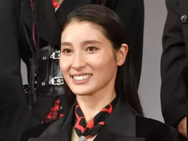 土屋太鳳＆炎伽　美人姉妹ツーショットの破壊力がエグい「いつもパワフルで尊敬」「朝から癒やされた」