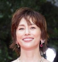 「お元気そうでよかった」「麗しい」米倉涼子　ベルリンでの「Michael」ワールドプレミアに登場「ああぁ～美し過ぎる」